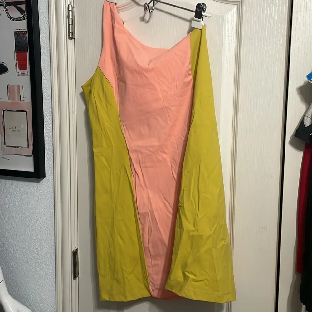 💙💖 NWT Outdoor Voices One Shoulder Colorblock Dress in Nectarine/Dijon - Picture 2 of 7